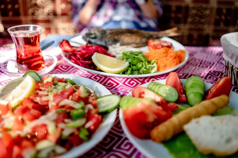 How to Eat Out and Still Feel Great: A Savvy Diner's Playbook